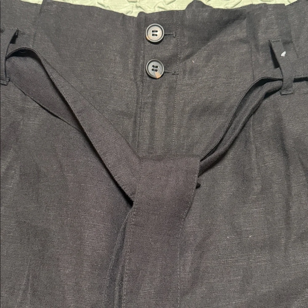 H&M High-waisted paper pants with pockets size 10